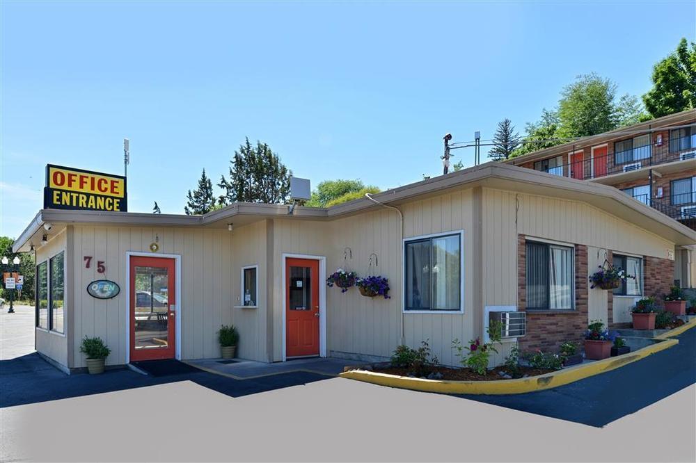 Travelodge By Wyndham Klamath Falls Exterior photo