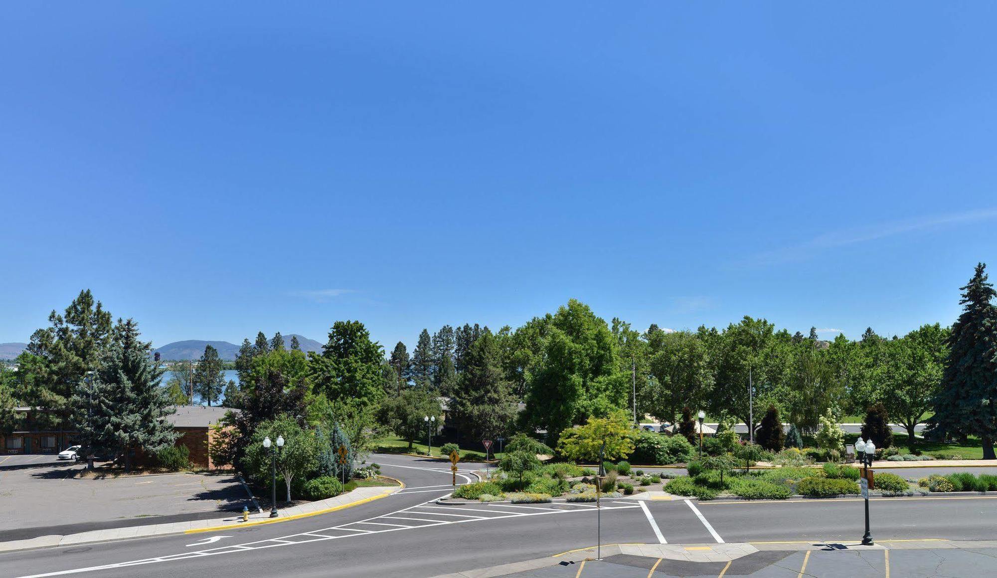 Travelodge By Wyndham Klamath Falls Exterior photo